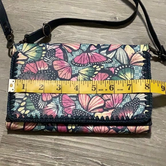 Sakroots butterfly print crossbody bag - Picture 7 of 8